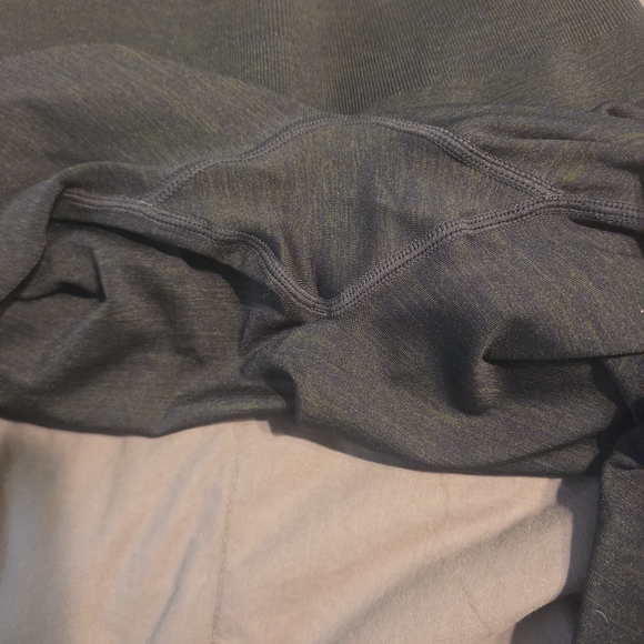 🔥💯BOGO- Yeoreo Dark Green Seamless Leggings - Picture 4 of 4